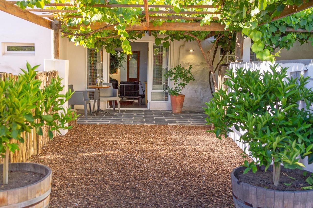 The Barn On 62 - Cottages Montagu Exterior photo